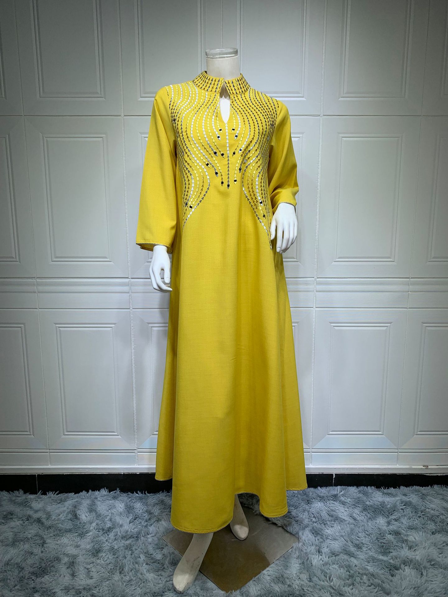 Women's Temperament Fashion Embroidery Evening Middle Eastern Dress