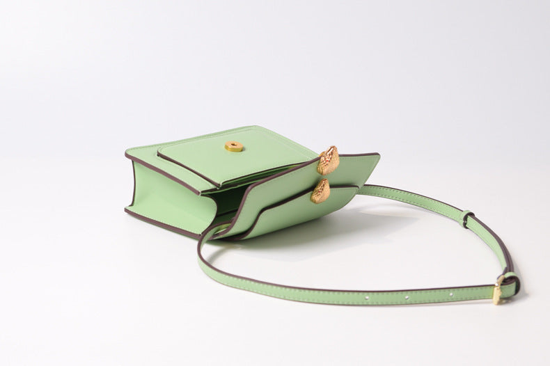 Double snake head bag with chain