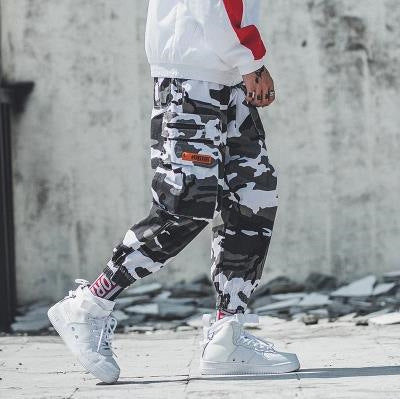 Men's Strapped Feet Street Trend Loose Style Nine-point Harlan Pants